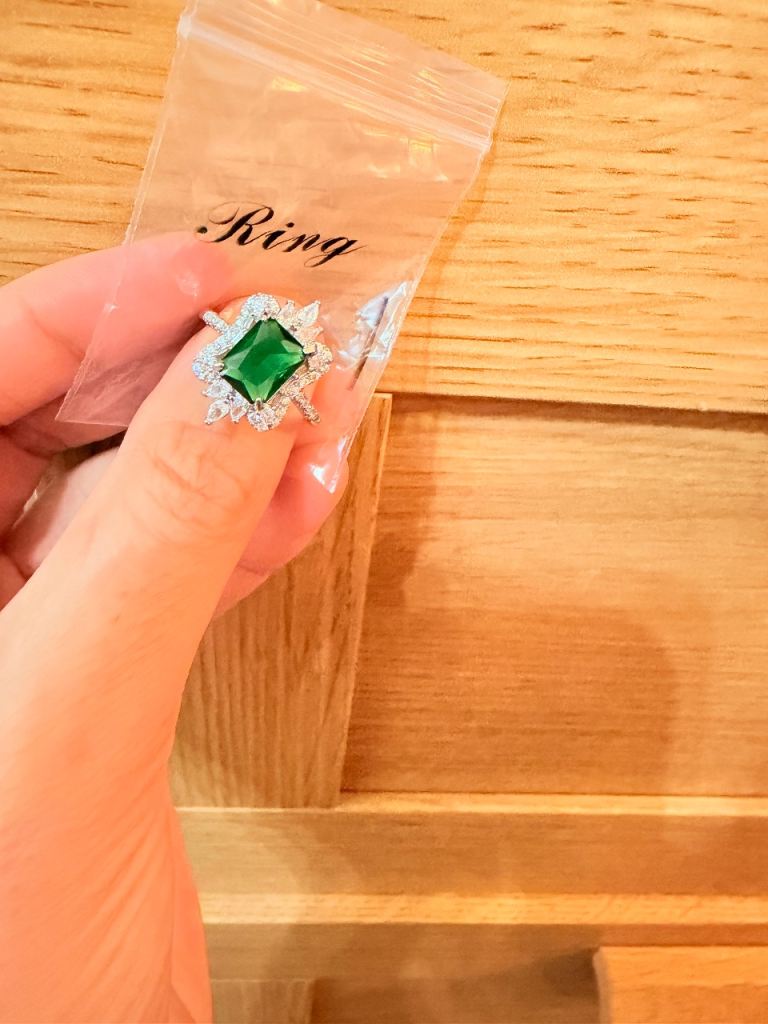 Pure zirconia rings