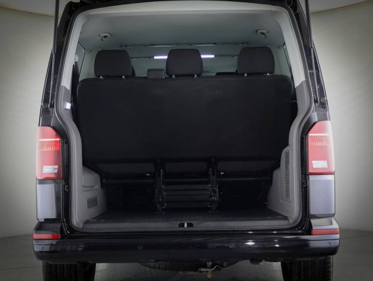 2020 Volkswagen Transporter Shuttle 2.0 TDI S Minibus Double Cab 5dr Diesel Manual SWB Euro 6 (s/...