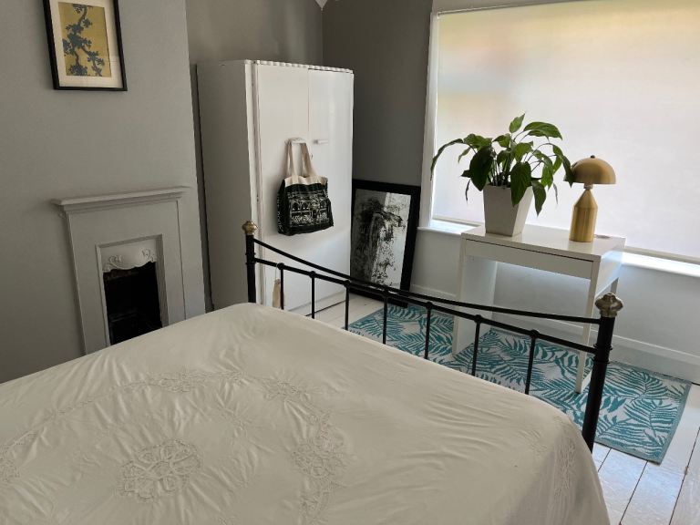 🌷🤗🌷Large quiet clean room Now/March 🌷🤗🌷