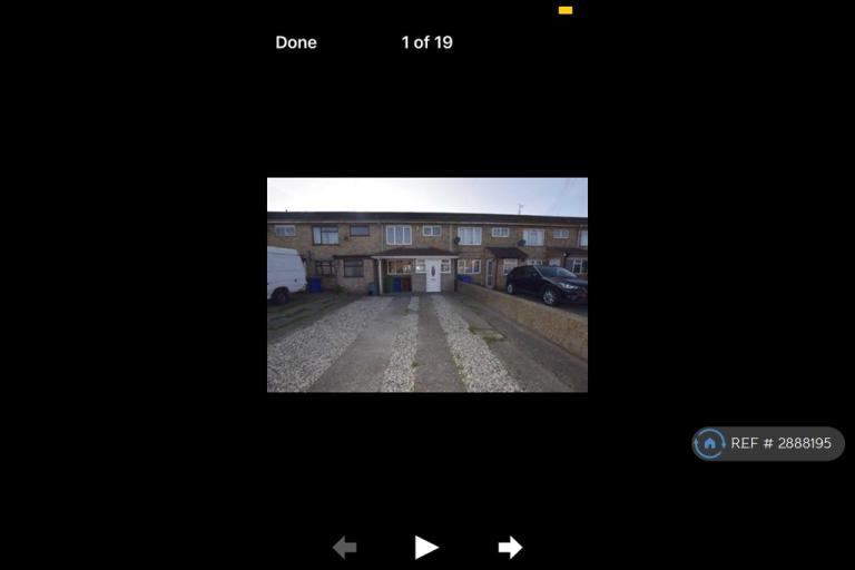 3 bedroom house in Brunel Close, Tilbury, RM18 (3 bed) (#2888195)