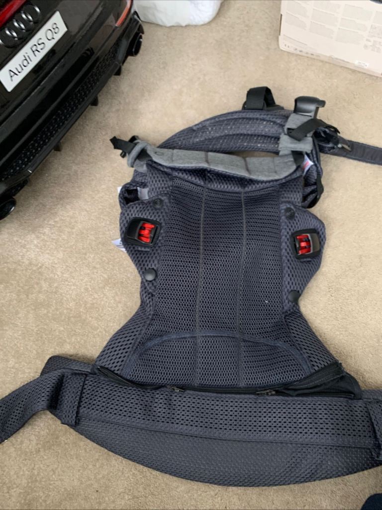 Baby bjorn harmony carrier 