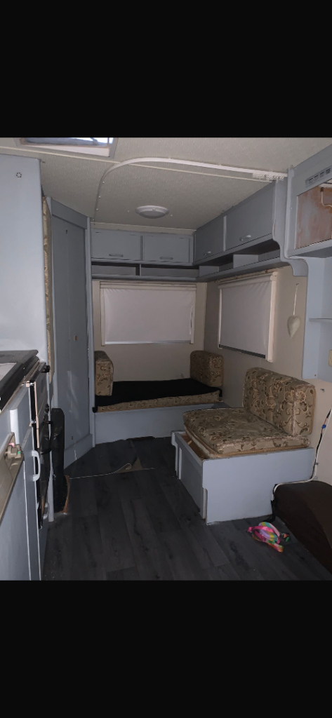 4 berth carvan
