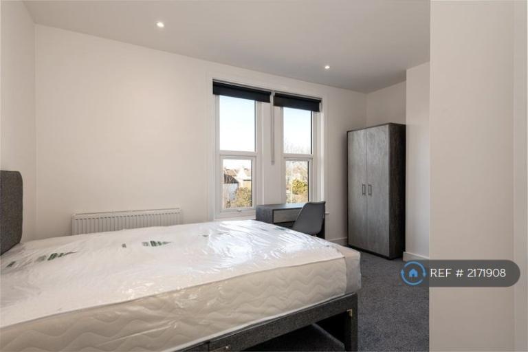 1 bedroom in Ingram Road, Gillingham, ME7 (#2171908)