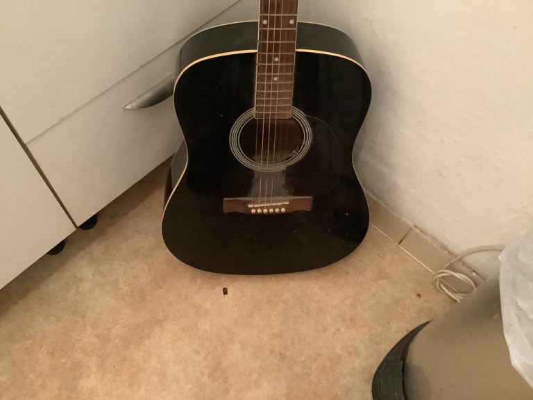 Wanted To buy a cheap guitar 