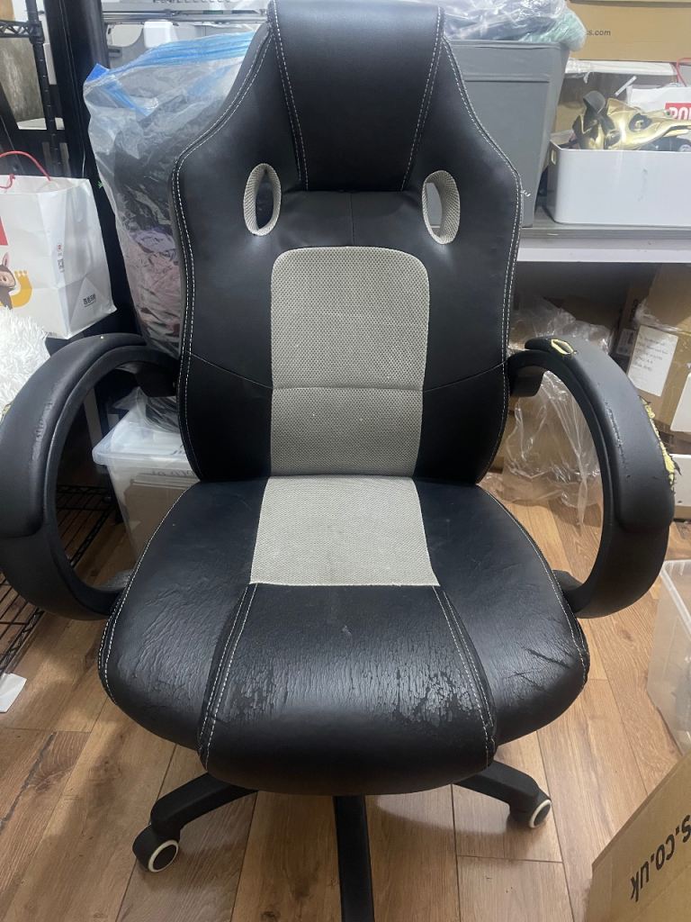 Free Black office chair 