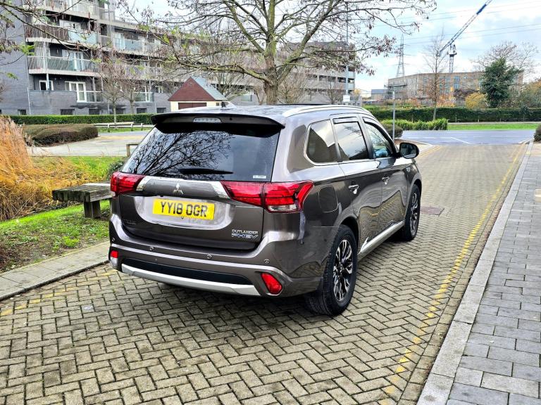 2018 Mitsubishi Outlander 2.0 PLUG-IN HYBRID 1YEAR MOT HPI CLEAR NEWLY SERVICED 3 MONTHS WARRANTY...