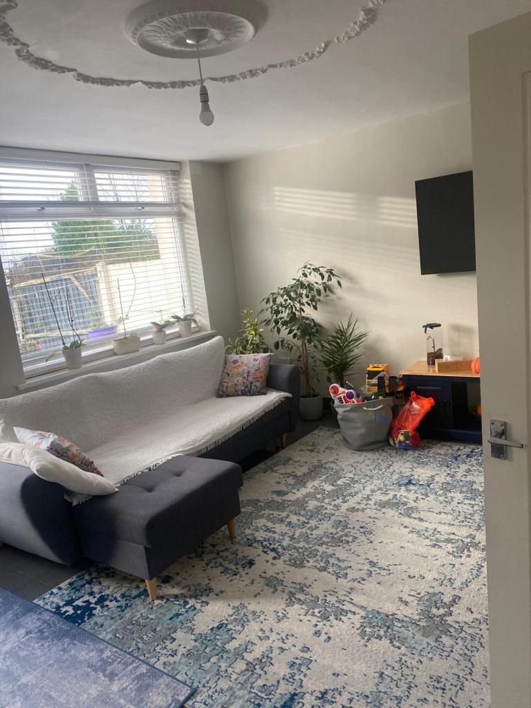 3 bed house for rent Stockbridge village 