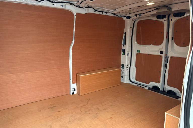 2025 Volkswagen Transporter 2.0 TDI 150 Commerce Plus Van PANEL VAN DIESEL Manual