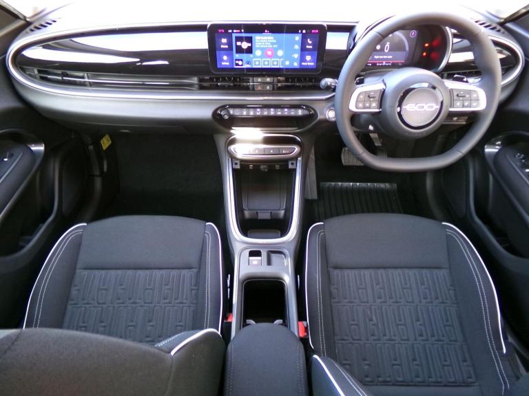 2025 Fiat 600 1.2 Hybrid 48V 136 5dr eDCT-6 HATCHBACK PETROL Automatic