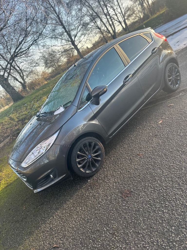 Ford, FIESTA, Hatchback, 2016, Manual, 1498 (cc), 5 doors
