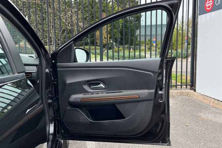 2022 Dacia Sandero Stepway 1.0 TCe Comfort 5dr HATCHBACK PETROL Manual