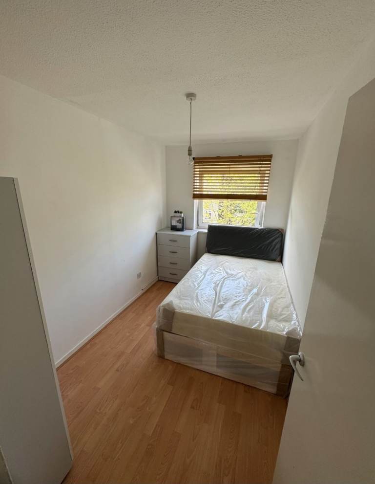 🏠 Single Room | In Bow E3 3BY | Available Now 🤍