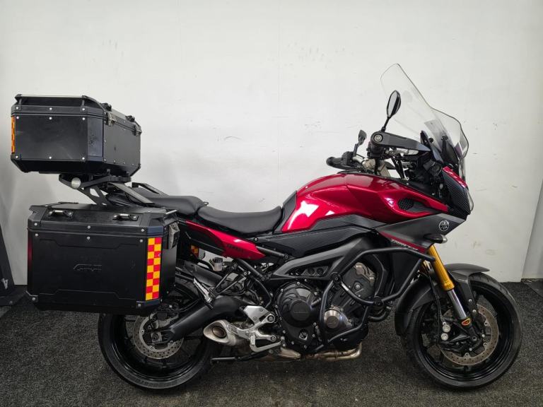 YAMAHA MT09 TRACER ** FULL LUGGAGE - HEATED GRIPS - MOT MAY 2027 **