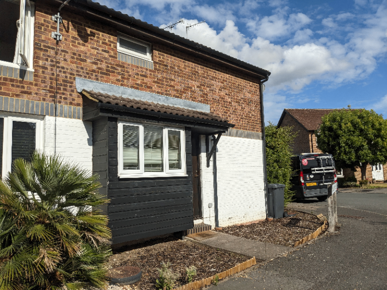 1 Bedroom House to Let – Burpham, Guildford