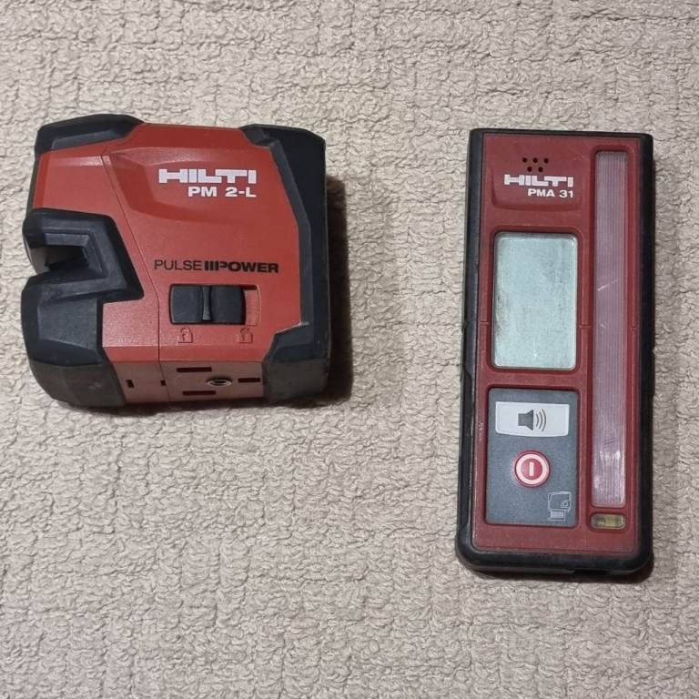 Hilti PM 2-L Laser Level and PMA 31 Receiver – Good Condition