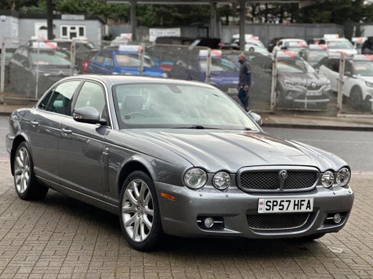  Jaguar XJ 3.0 V6 Sovereign 4dr Petrol Automatic