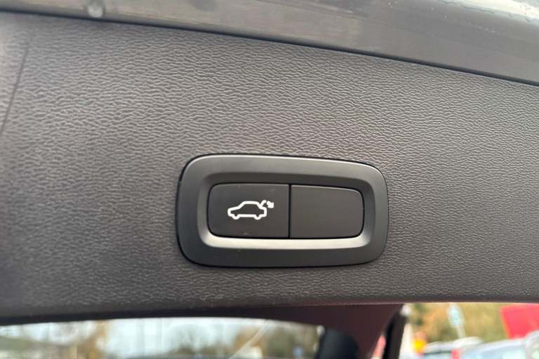 2020 Volvo XC40 1.5 T3 [163] R DESIGN 5dr ESTATE PETROL Manual