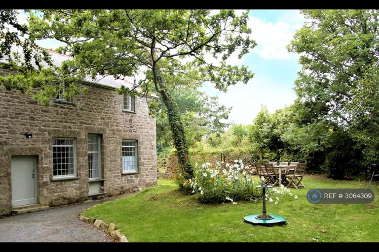 3 bedroom house in Bosvathick Drive, Constantine, Falmouth, TR11 (3 bed) (#3064309)
