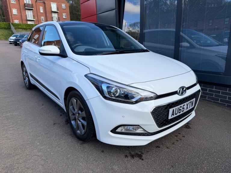 2015 Hyundai i20 1.4 CRDi Premium SE Nav Euro 6 5dr HATCHBACK Diesel Manual