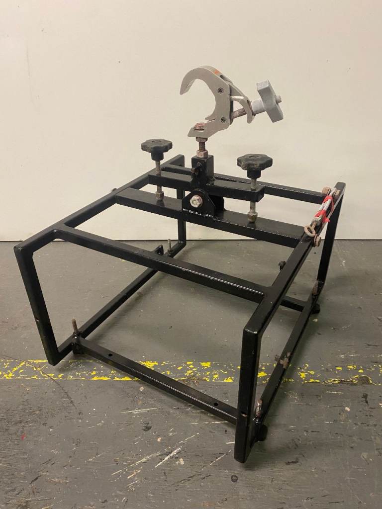 projector cradle with doughty clamp
