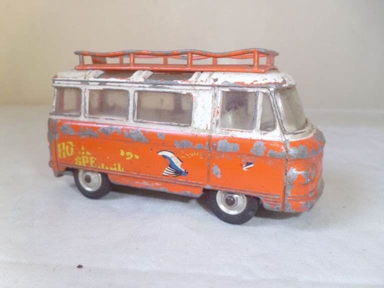 CORGI TOYS COMMER HOLIDAY CAMP SPECIAL MINI BUS