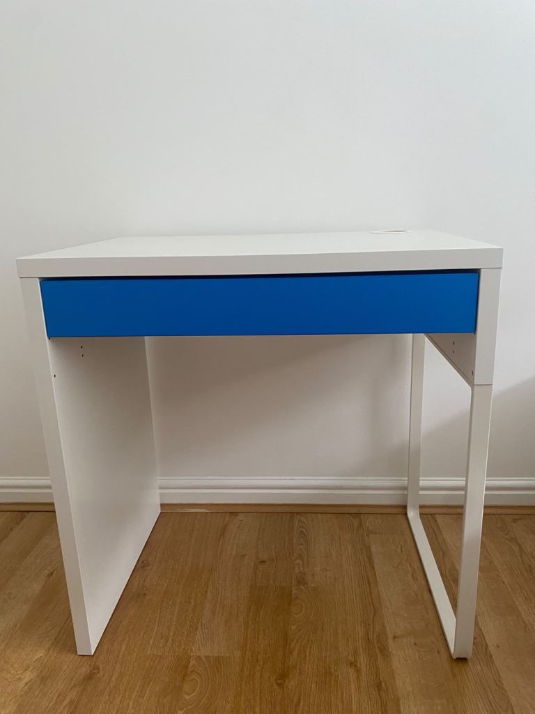 White Desk with Drawer and Cable Hole – Good Condition