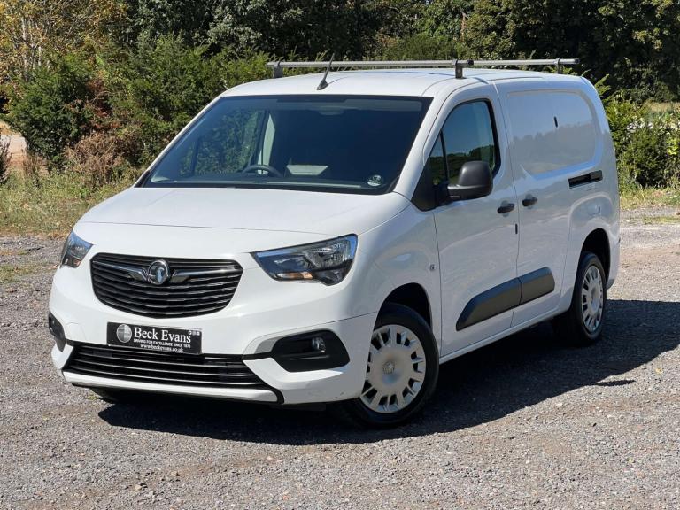 2022 Vauxhall Combo 1.5 Turbo D 2300 Sportive Panel Van 4dr Diesel Manual L2 H1 Euro 6 (100 ps) P...