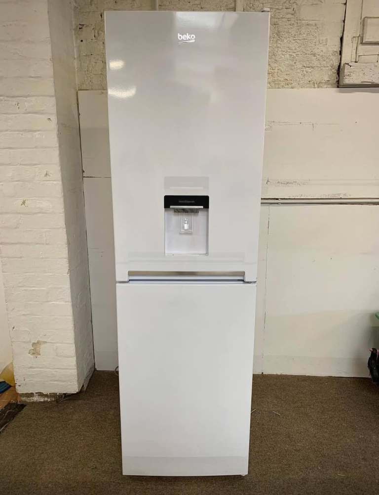 Beko Fridge Freezer with Water Dispenser – Excellent Condition.