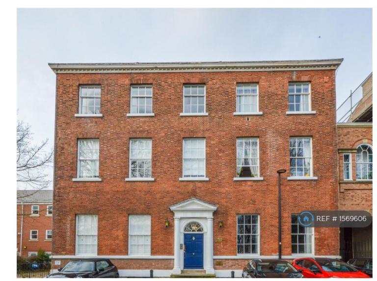 3 bedroom flat in Langton Lodge, Wakefield, WF1 (3 bed) (#1569606)