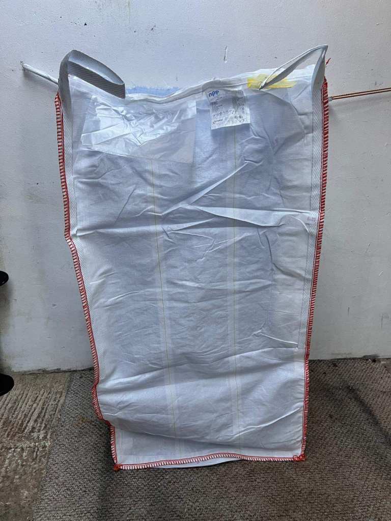 2 Tonne Bulk Bags With Lift Straps x 4
