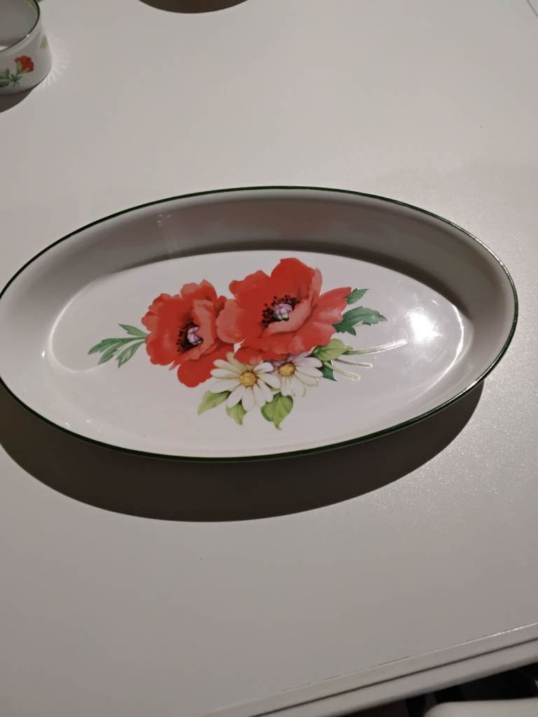 ROYAL WORCESTER FINE PORCELAIN POPPY DESIGN DISH NEW PRICE 