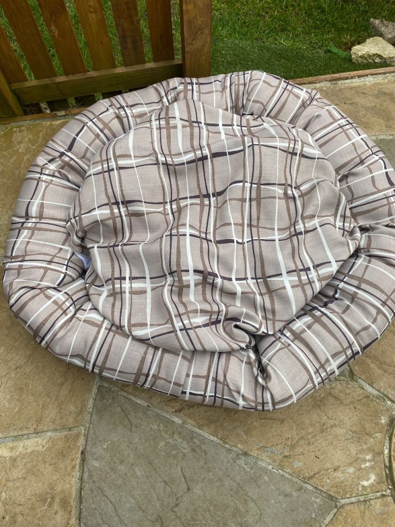 Large dog bed 