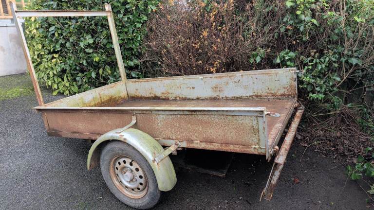2m steel builders trailer, single axel 