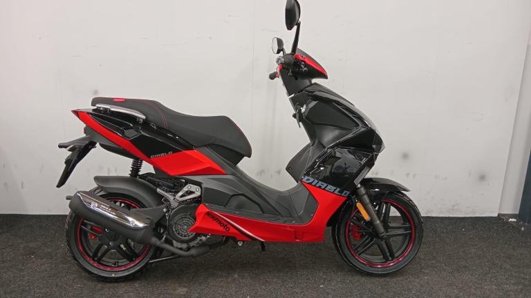 LEXMOTO DIABLO 125 EURO 5 - PRE REGISTERED ONE ONLY - LEARNER LEGAL 125CC