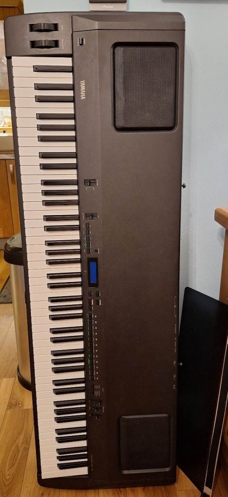 image for Yamaha P-200 Digital Electric Stage Piano Keyboard with accessories