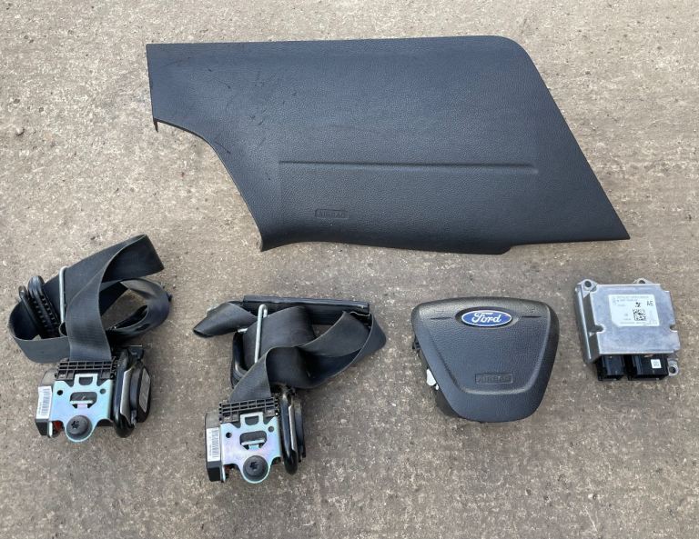 Ford Transit Custom Pre-Facelift Airbag Kit Dashboard Steering Wheel Seatbelts SRS Module 2013-2017