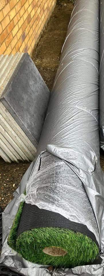 Artificial Grass 30mm | Cheap Turf Roll with Clean Finish
