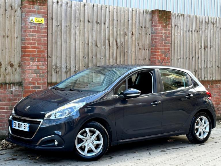 LEFT HAND DRIVE 2017 PEUGEOT 208 1.2 PETROL | FRENCH REG | ONLY 57K MILES! | LHD