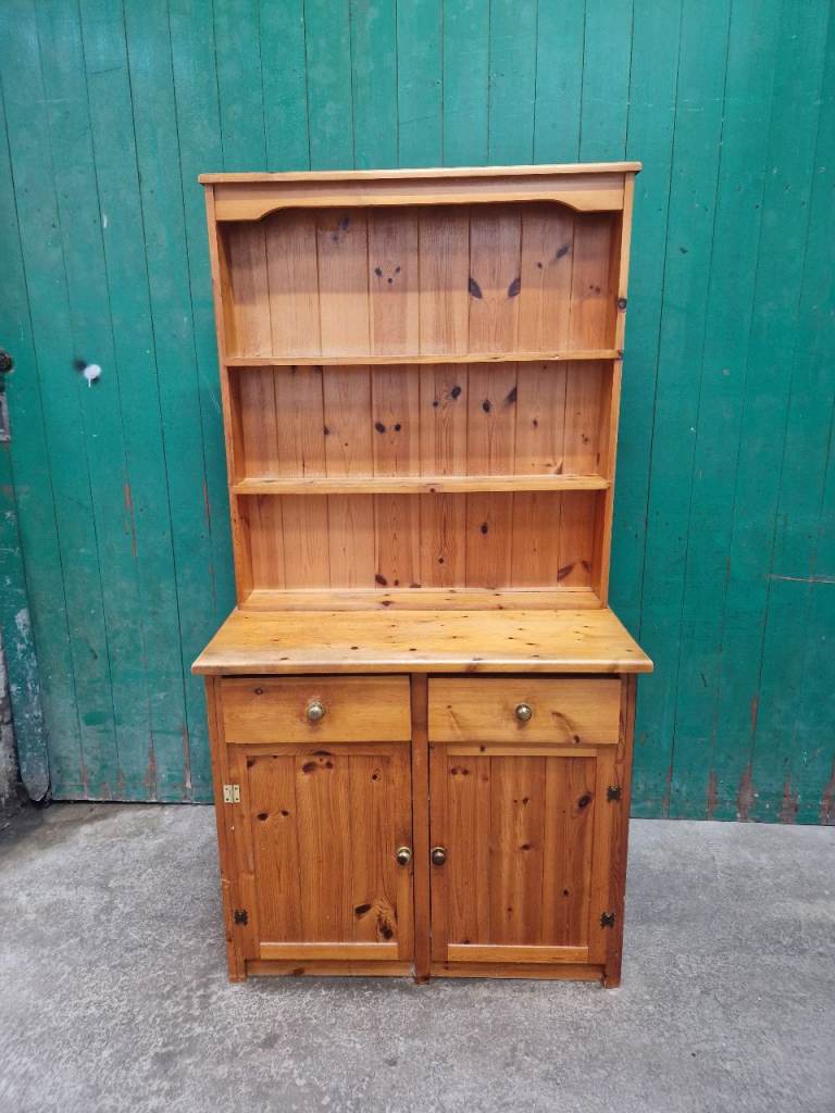 Pine kitchen dresser **project**