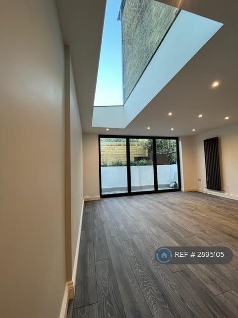 4 bedroom house in Mayall Road, London, SE24 (4 bed) (#2895105)