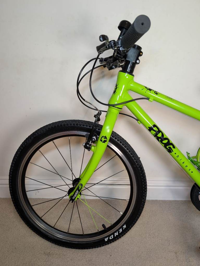 FROG BIKE 53  (5+) IN AMAZING CONDITION. COLLECTION NW LONDON OR BUCKS