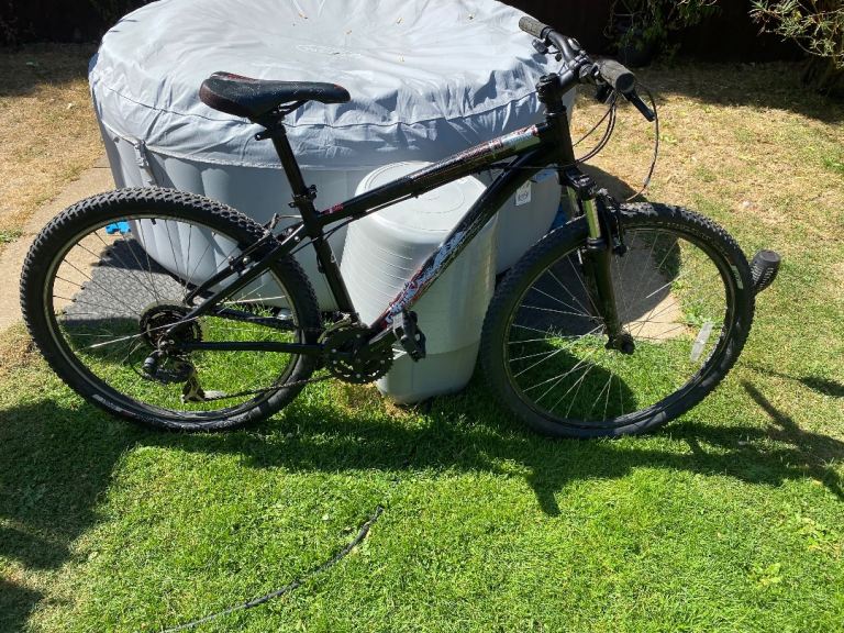 Specialized Hardrock Mountain Bike – Good Condition