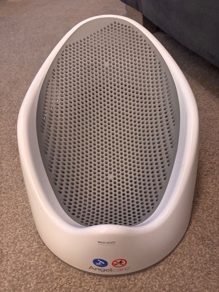 Angelcare Baby Bath Support Seat – White/Grey
