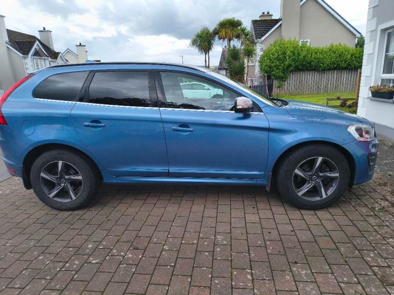 Volvo, XC60, Estate, 2016, Semi-Auto, 2400 (cc), 5 doors