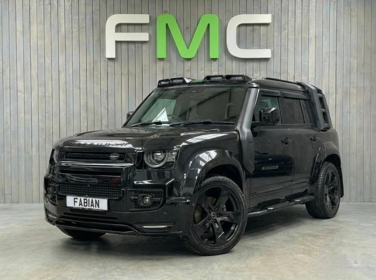 2020 Land Rover Defender 110 Comercial 3.0 SE **Mega Spec - Obsidian Wide Arch**
