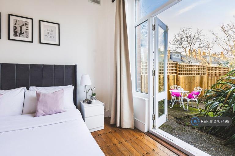 1 bedroom flat in Queens Avenue, London, N10 (1 bed) (#2767499)