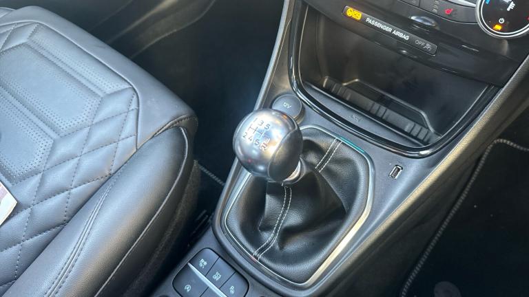 2023 Ford Puma 1.0 EcoBoost Hybrid mHEV ST-Line Vignale 5dr Petrol Hatchback Hatchback Petrol Manual