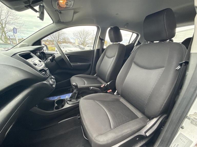 2016 Vauxhall Viva 1.0 SE 5dr [A/C] HATCHBACK PETROL Manual