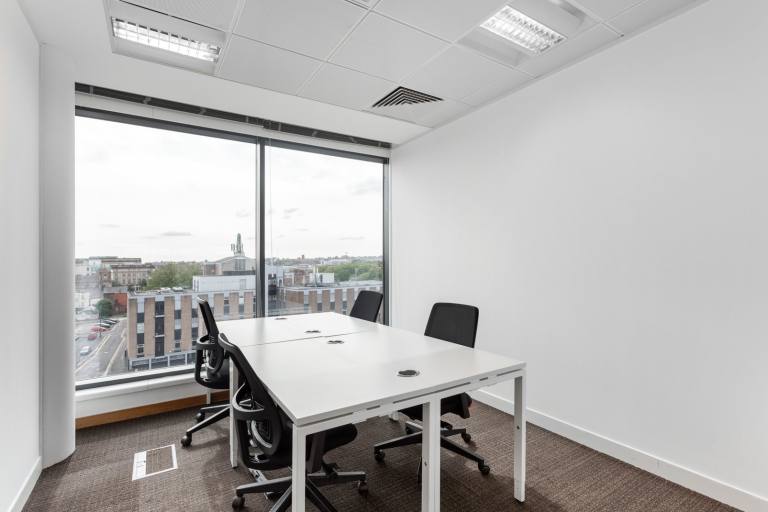 Bolton - BL1 2AX \ Day Office - Private Office When You Need It