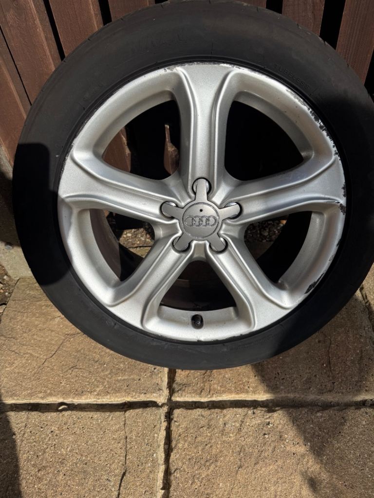 AUDI A4 B8 17'' ALLOY WHEEL 8K0601025CE